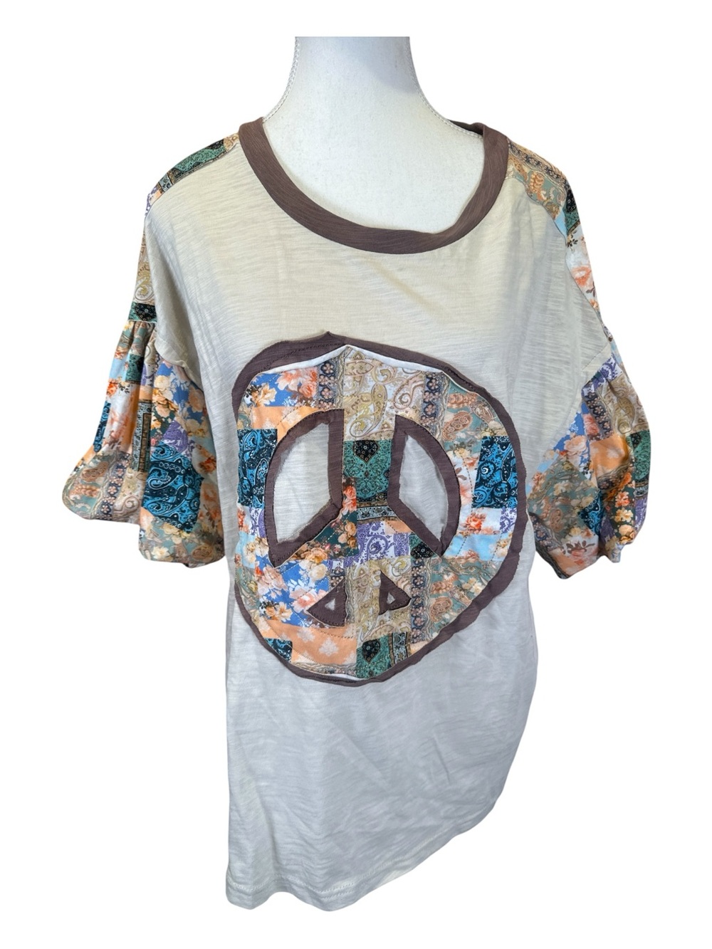Boho Patchwork Peace Sign Short Sleeve Tee - Cream - Picture 4 of 12